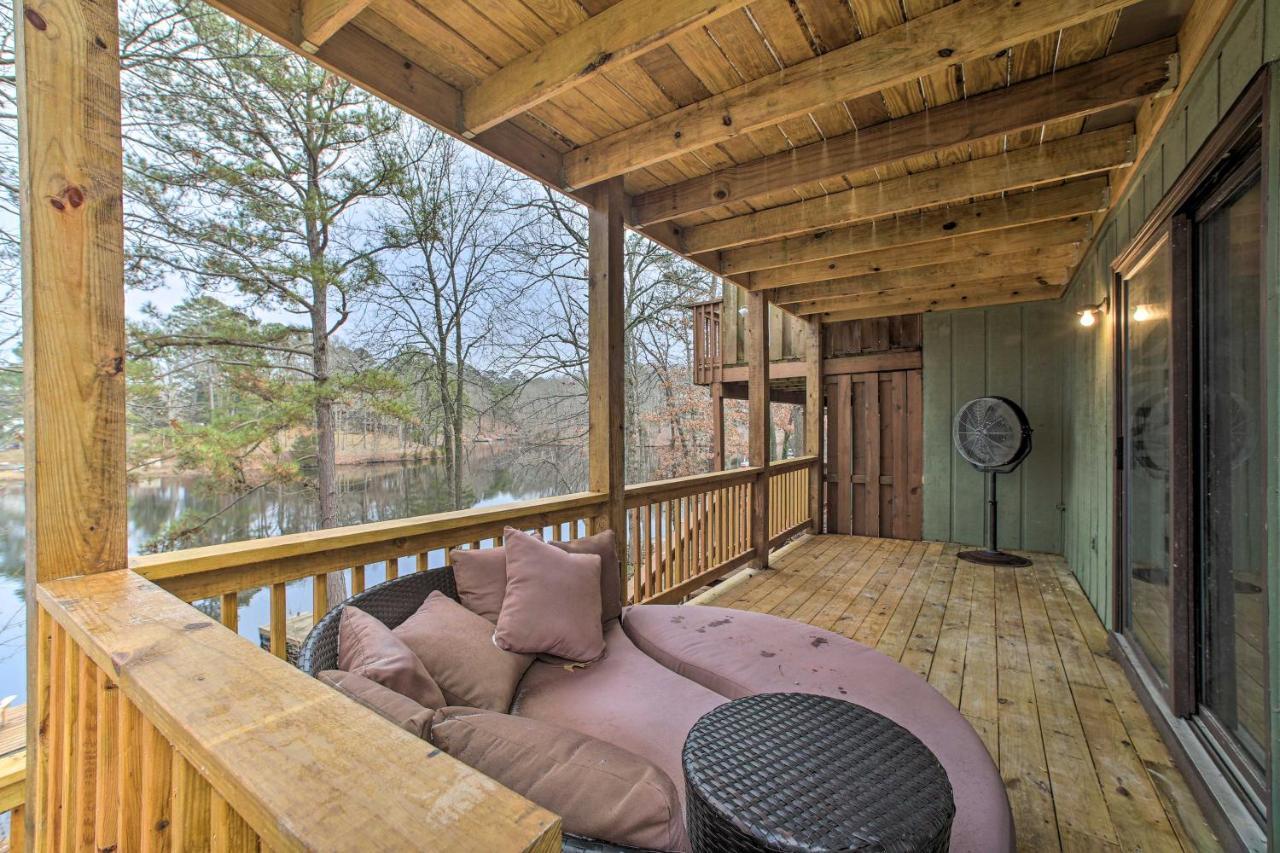 Renovated Lakefront Escape With Private Dock And Deck! Bella Vista Екстериор снимка